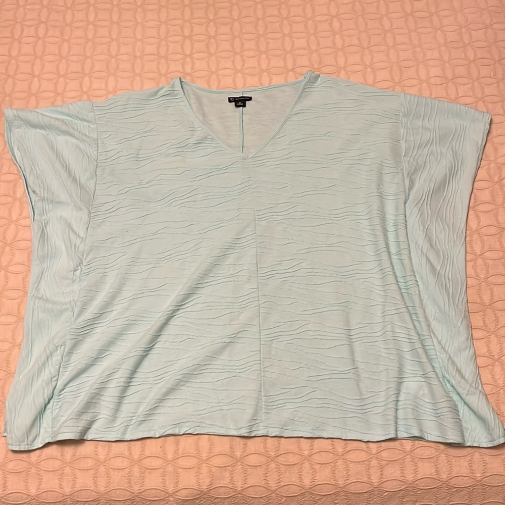 New Directions light blue/green flowy top